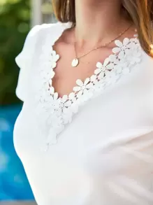 SHEIN Clasi 拼接水溶蕾絲花瓣袖襯衫 - 白色 - 查看 3