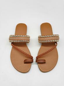 Women Studded Decor Braided Detail Thong Sandals, Vacation Colorblock Outdoor Toe Ring Flat Sandals - Brown - View 3