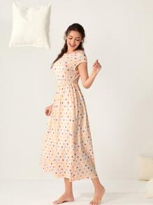 SHEIN 滿版心形印花蝙蝠袖睡裙