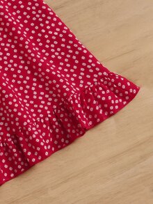 SHEIN 女孩小碎花雞心領口泡泡袖荷葉邊洋裝