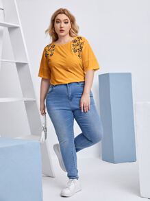 SHEIN LUNE Plus Floral Embroidery Drop Shoulder Tee - Mustard Yellow - View 3