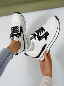 運動跑步鞋適用於女士字母貼飾繫帶運動鞋 - 黑與白 - 查看 3