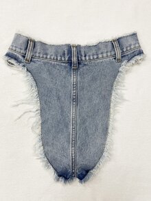 Eilly Bazar Raw Cut Booty Denim Shorts - Light Wash - View 2