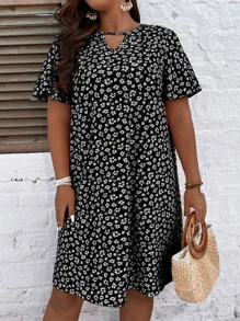 SHEIN LUNE Plus Ditsy Floral Keyhole Neck Dress - Black - View 5