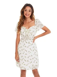 SHEIN Frenchy Ditsy Floral Sweetheart Neck Drawstring Front Dress - Beige - View 1