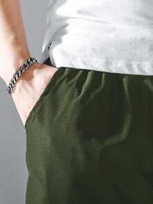 Manfinity Hypemode Men Letter Graphic Drawstring Cargo Pants - Army Green - View 3