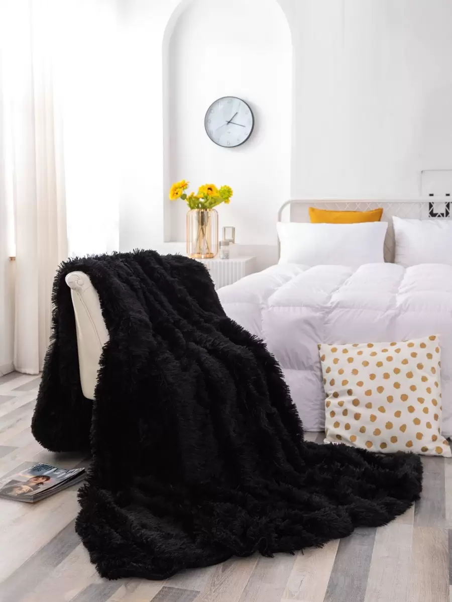極簡風格毛茸茸毯子 - 黑色 - 查看 1