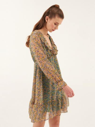 RueChic Ditsy Floral Ruffle Hem Flounce Sleeve Dress