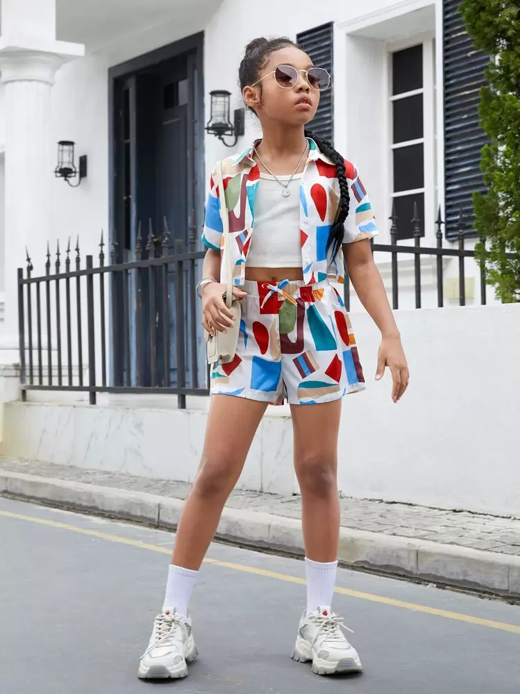 SHEIN Tween Girl Geo Print Crop Blouse & Bow Front Shorts - Multicolor - View 6