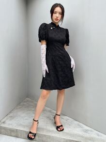 DAZY Vestido con botón rana de manga farol sin guantes - Negro - Ver 5