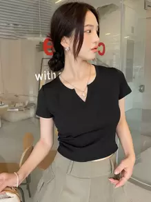 DAZY 女式罗纹针织缺口领T恤、短款上衣 - 黑色 - 查看 3