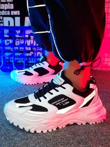 Zapatos de moda casual de suela gruesa para hombre, nuevos, se pueden usar para exterior, estilo reflectante de noche para papá