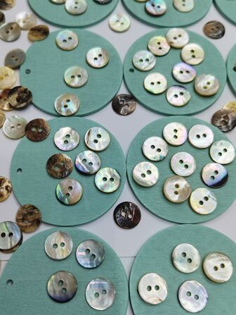 50入組圓形DIY縫紉鈕扣