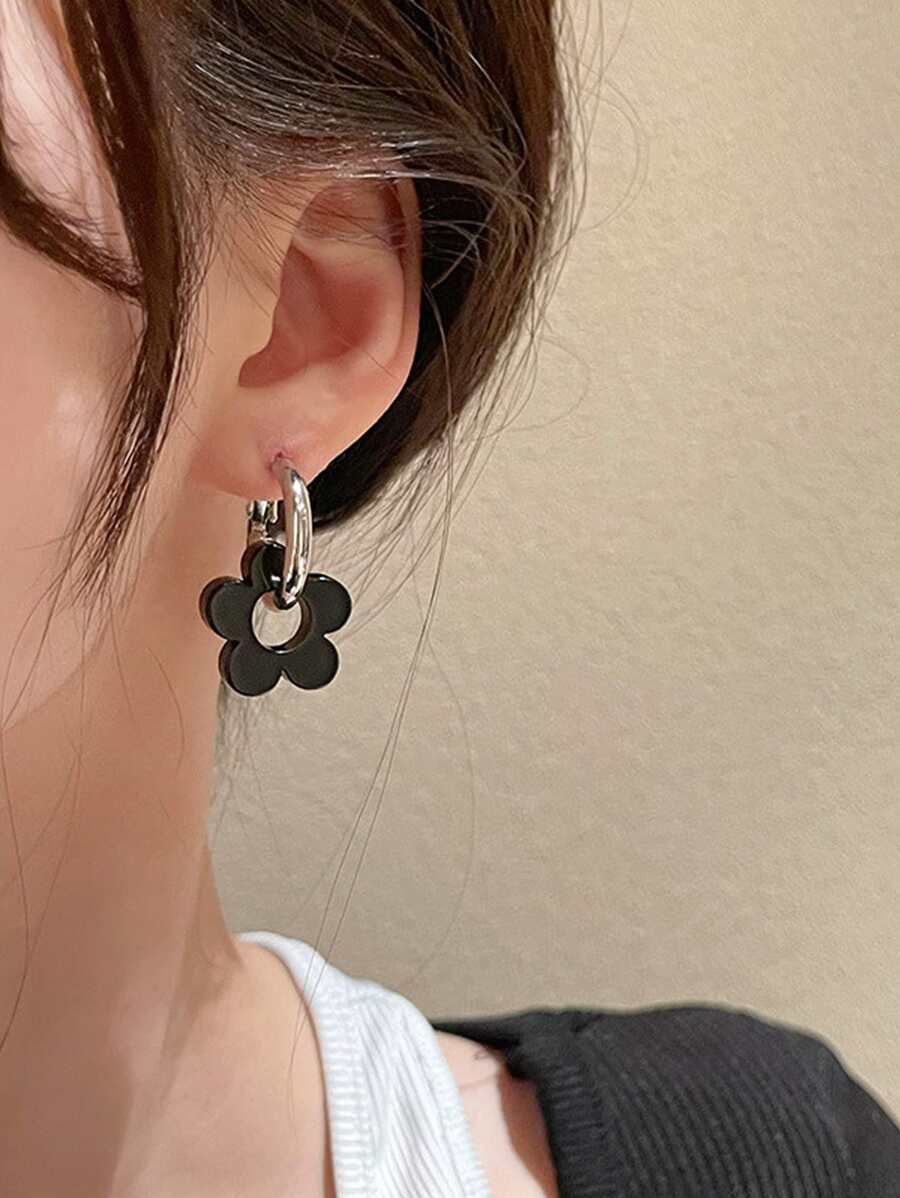 Flower Drop Earrings - Black - View 1