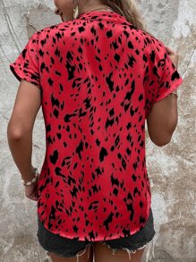 SHEIN LUNE Blusa con estampado de cuello de muesca de manga murciélago - Rojo - Ver 2