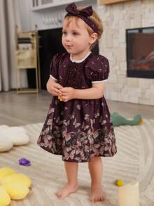 嬰兒印花褶邊泡泡袖洋裝和短褲和頭巾