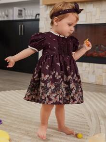 嬰兒印花褶邊泡泡袖洋裝和短褲和頭巾