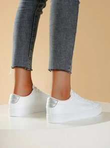 Minimalist Lace-up Front Skate Shoes - White - View 3