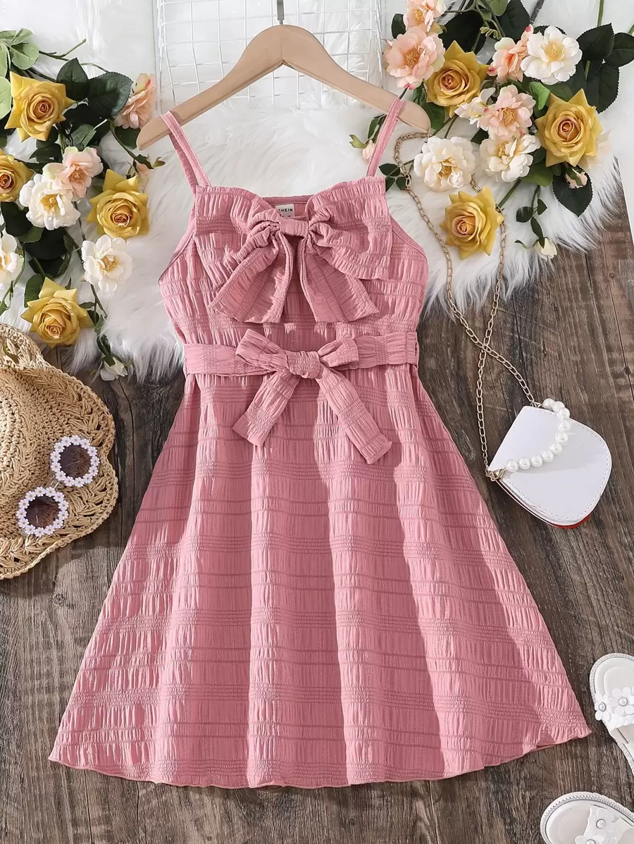 SHEIN Niñas Vestido de tirantes con lazo delantero con cinturón - Rosa vieja - Ver 1