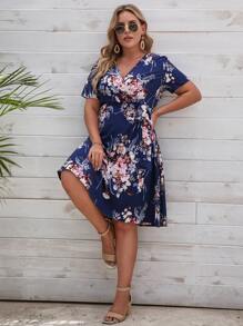 SHEIN LUNE Plus Floral Print Surplice Neck Knot Side Dress - Navy Blue - View 3