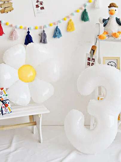 Conjunto de Balão em Forma de Flor de Margarida e Número 2 peças