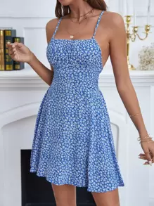 SHEIN Frenchy 繫帶露背小碎花吊帶連衣裙 - 藍色 - 查看 4