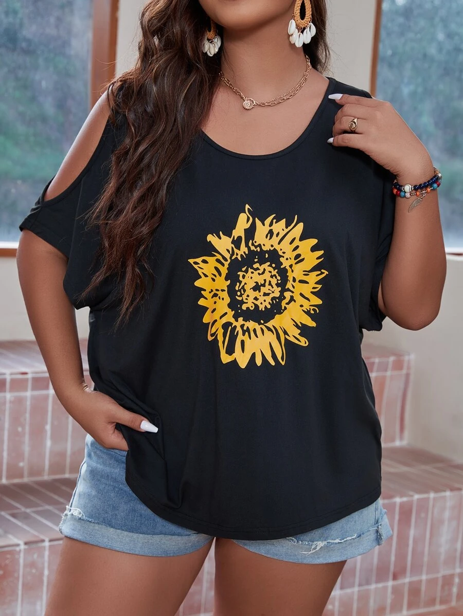 SHEIN LUNE Plus Floral Print Cold Shoulder Dolman Sleeve Tee - Black - View 1