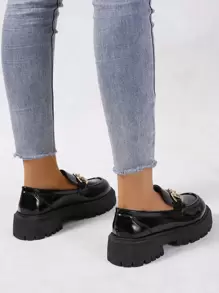 Mujer Mocasines slip on con diseño de cadena plataforma - Negro - Ver 2