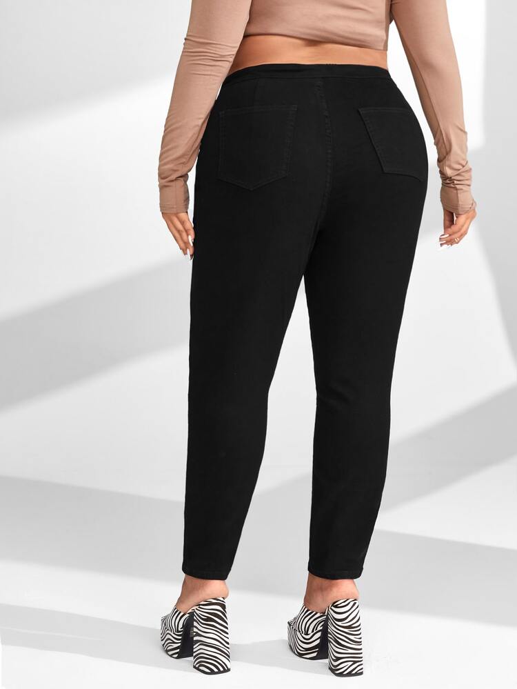 Plus Skinny Jeans - Black - View 2