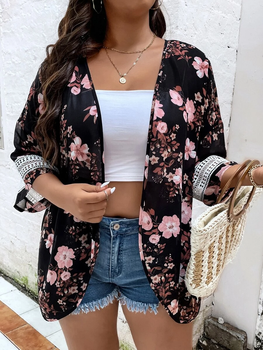 SHEIN Swim Curve 大碼印花拼接水溶蕾絲落肩袖和服罩衫 - 彩色 - 查看 1