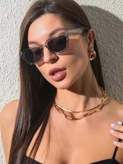 一副女士时尚塑料多色猫眼小框优雅复古简约休闲户外时尚眼镜，适合旅行、海滩，商务休闲基本款女士眼镜，夏季海滩度假礼物