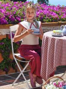 SHEIN Niñas de cuello exagerado Top & bajo con fruncido Pantalones de pierna ancha - Rojo y blanco - Ver 3