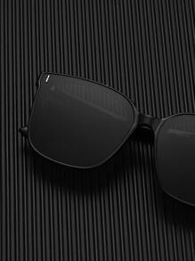 1 Pair Unisex Black Fashion Sunglasses, Large Frame Style, Casual Korean Fashion, Street Style, Rivet Decor, Comes With Lanyard, Cleaning Cloth, Metal Hinges, Durable And Classic Retro Design, Suitable For Travel And Commuting, All Seasons, Especially Suitable For Summer Beach Vacation, Outdoor Activities And Travel. - Black - View 4