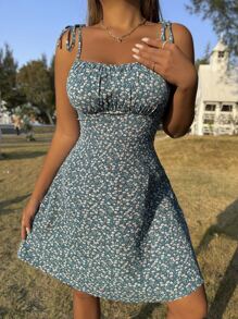 Breezaya 碎花褶饰胸围吊带连衣裙度假海滩装女装