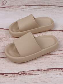 Sandalias de mujer de una sola banda en beige, sandalias planas de punta abierta de moda para uso diario, atuendos de playa, pantuflas de mujer - Caqui - Ver 4
