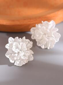 Hoa tai đinh tán thiết kế hoa Valentine - trắng - Xem 4