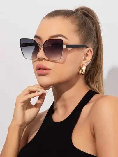 1 pieza Gafas de ojo de gato de metal extra grandes con rhinestones, gafas de moda de alta gama con diseño envolvente, adecuadas para exteriores, playa, viajes, accesorios versátiles de playa para mujeres, , básicos para atuendos de mujer de otoño e invierno, ropa casual de negocios, regalos para vacaciones de verano, playa, viajes