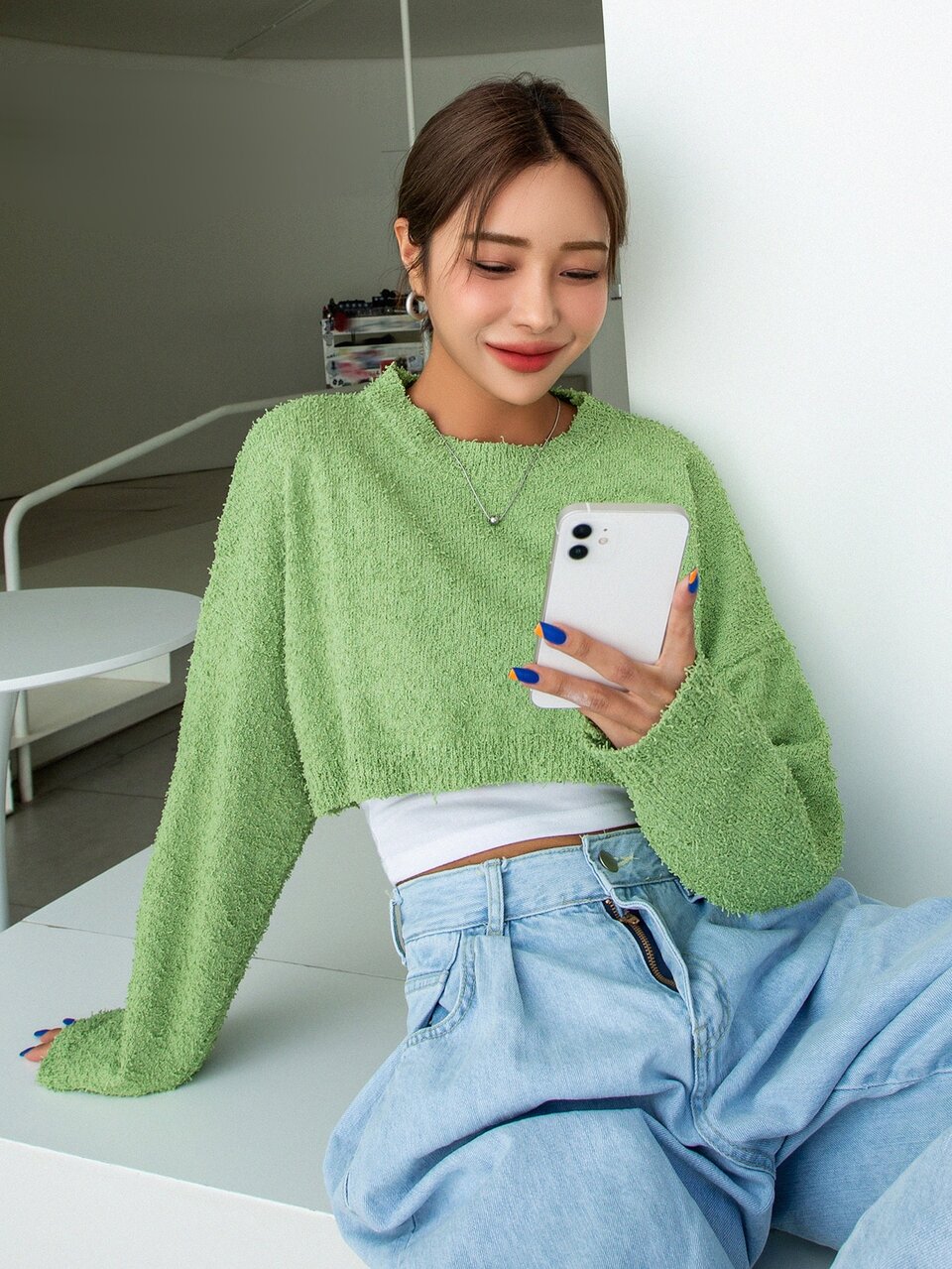 Solid Drop Shoulder Crop Sweater Without Liner