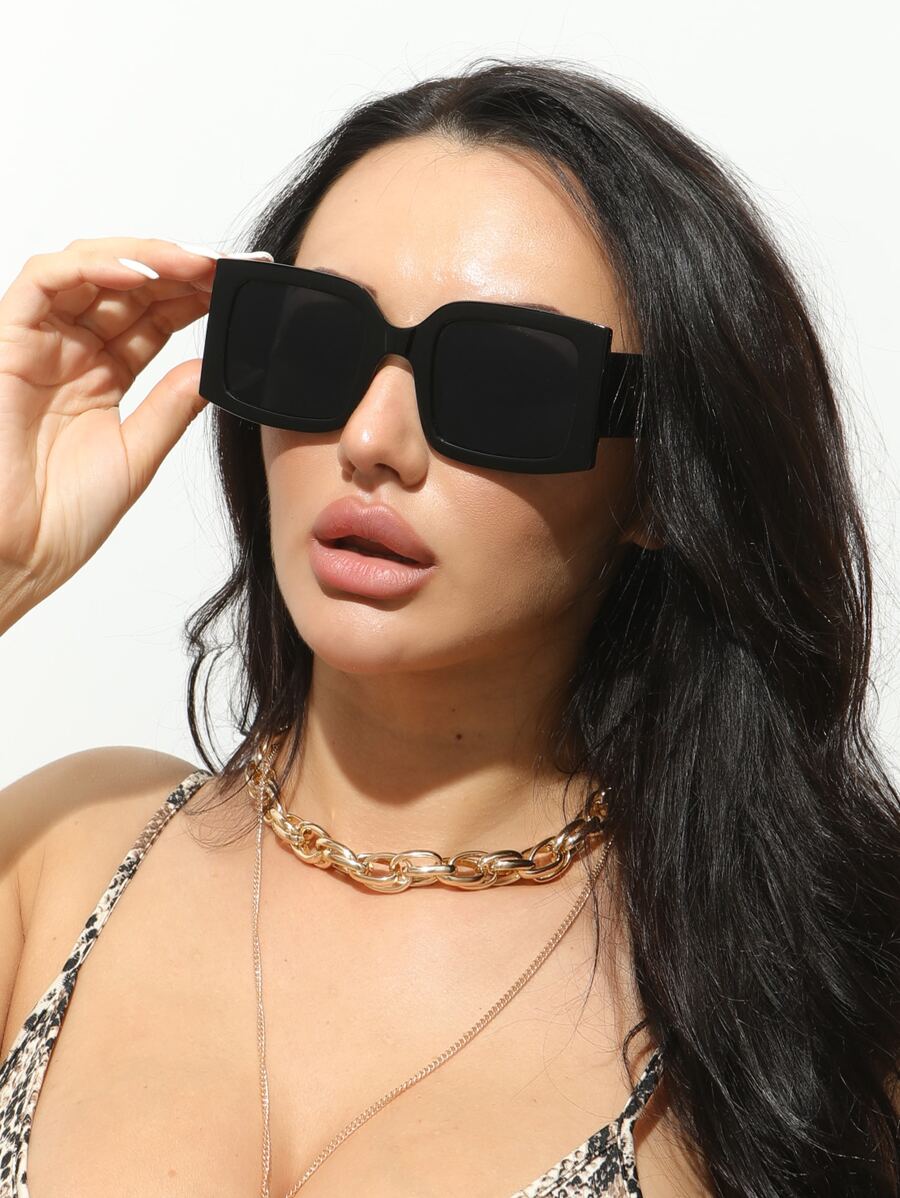 1pc Women's Classic Square Large Frame Plastic Fashion Fashion Glasses, Suitable For Daily Wear For Summer Beach Vacation,Outdoor,Travel - Dark Grey - View 1