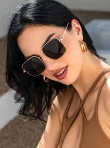 1pc Women's Fashionable Metal Square Oversized Unisex Street Style Glasses For Outdoor, Travel And Beach Beach Accessories For Women Glasses Shades Basics Fall Winter Women Outfits Clothes Business Casual Gifts - Black - View 1