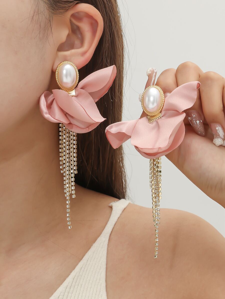 1 Par de pendientes con borlas de perlas y rhinestones con diseño floral para niñas, adecuado para uso diario - Rosa - Ver 1