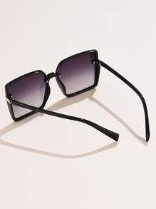 Gafas de sol cuadradas para mujer con borde adecuado para uso diario - Morado - Ver 4