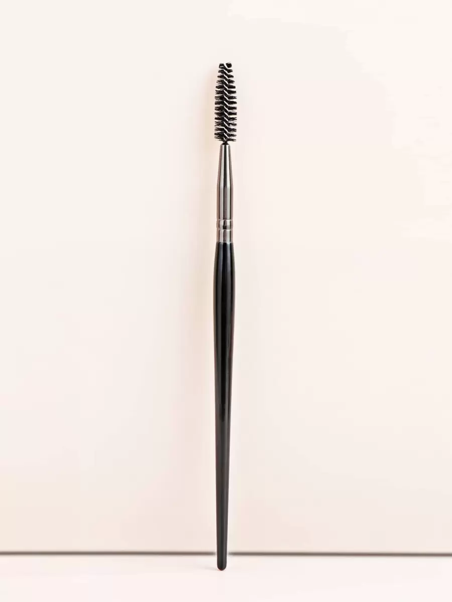 1 cọ trang điểm cầm tay dùng một lần: cọ mascara, cọ kẻ lông mày, cọ tán phấn mắt, cọ chải mi, quà tặng kèm. - màu đen - Xem 1