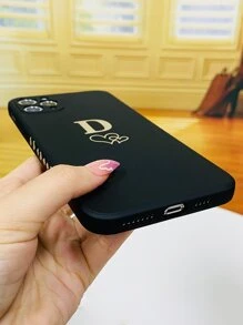 Etui na telefon w serca i litery