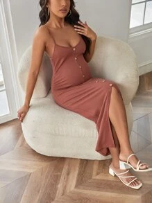 SHEIN Maternidad Vestido de tirantes con botón delantero de muslo con abertura tejido de canalé - Color caoba - Ver 4