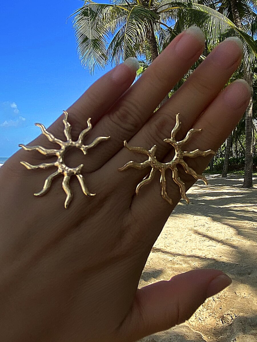 imoli Sun Design Stud Earrings - Yellow Gold - View 1