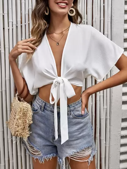 SHEIN VCAY Batwing Sleeve Knot Front Crop Top