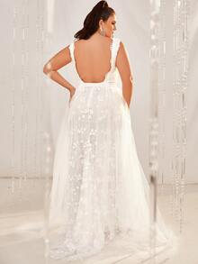 YISIKADO Plus Floral Embroidery Mesh Panel Backless Maxi Wedding Dress - White - View 2