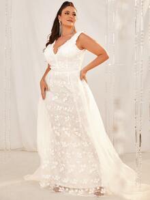 YISIKADO Plus Floral Embroidery Mesh Panel Backless Maxi Wedding Dress - White - View 7