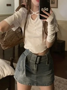 素色木耳邊褶邊短款T恤帶袖子